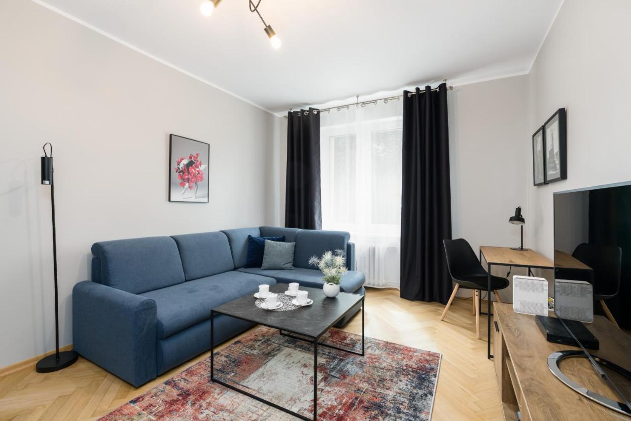 Kosinskiego By Renters Apartment *